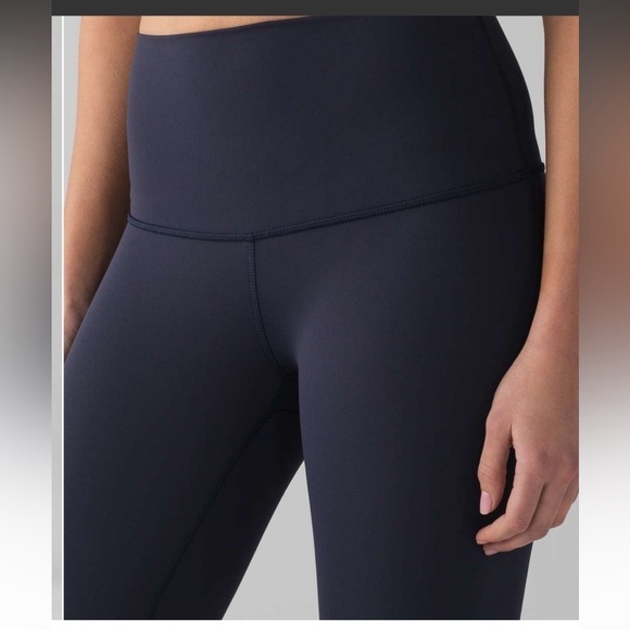 Lululemon Wunder Under Crop (High-Rise) *Full-On Luxtreme 21" Midnight Navy | 4 - Picture 7 of 10